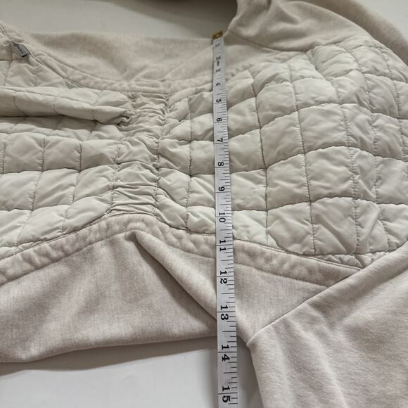 North Face Quilted Jacket Women’s Size XS White Gorpcore Hiking Outdoors - Picture 11 of 12